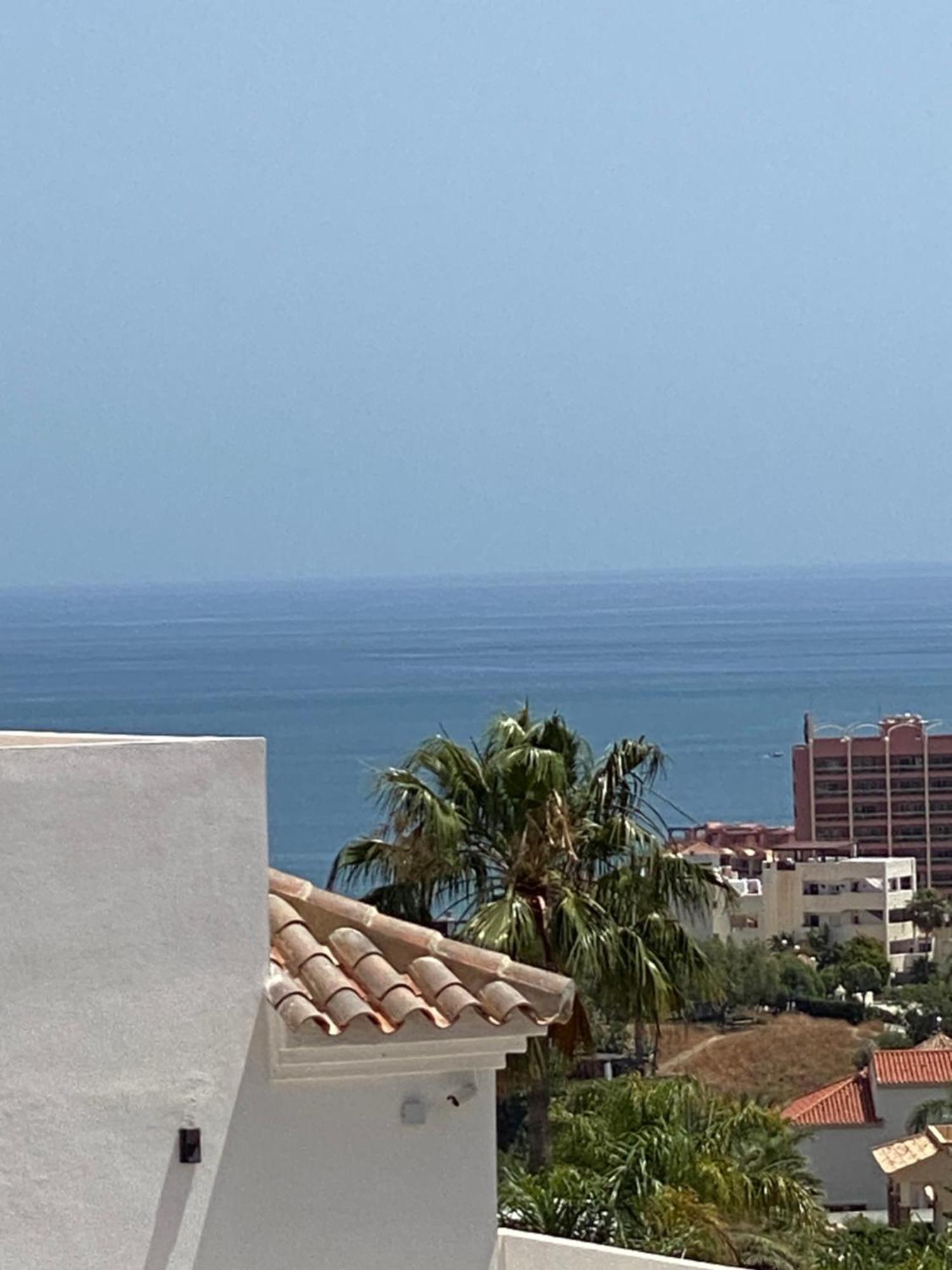 Villa With Heated Private Pool, Sea View& Turkish Sauna Benalmadena Luaran gambar
